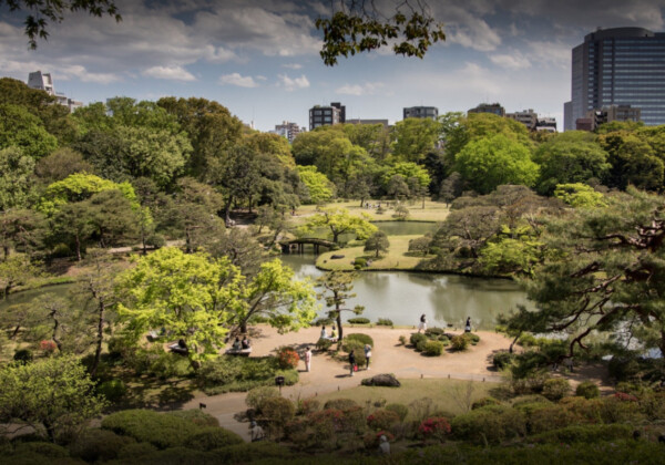 六義園